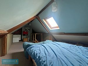 Loft Room- click for photo gallery